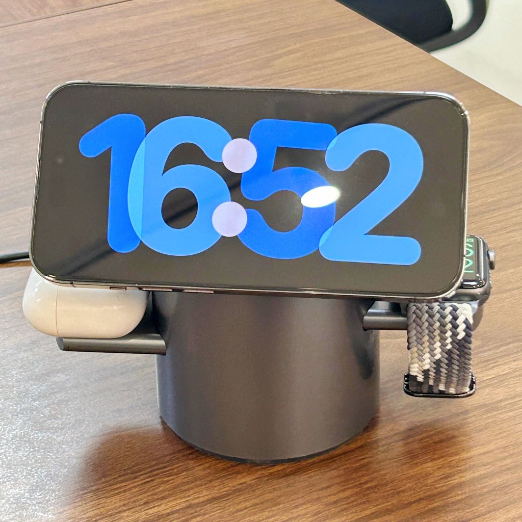 EVOLVED® PowerDock Rotate