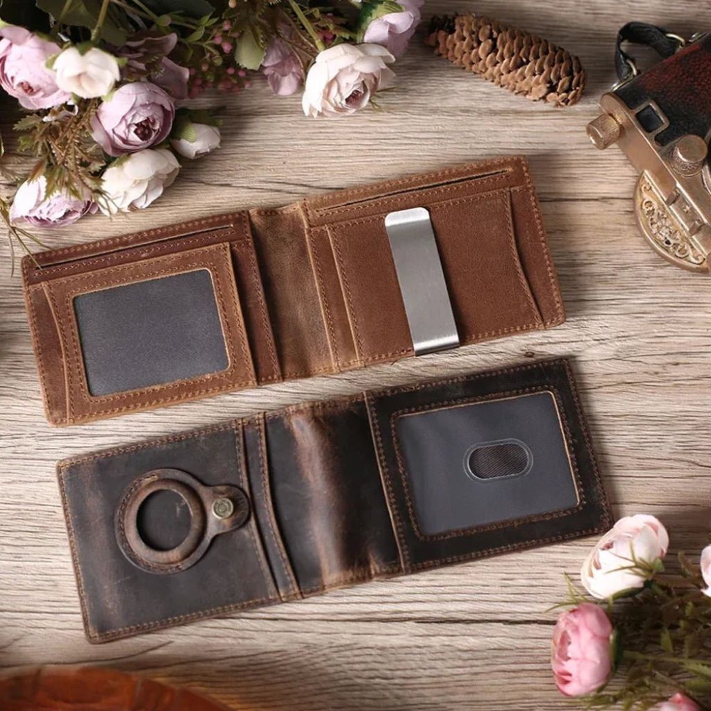 AirTag Leather Flip Wallet
