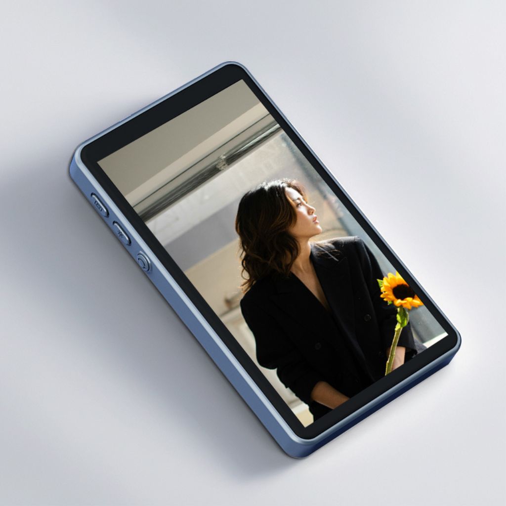 Content Creator Magnetic Selfie Screen
